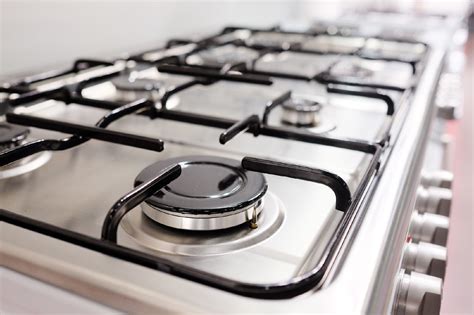why won't my gas oven heat up
